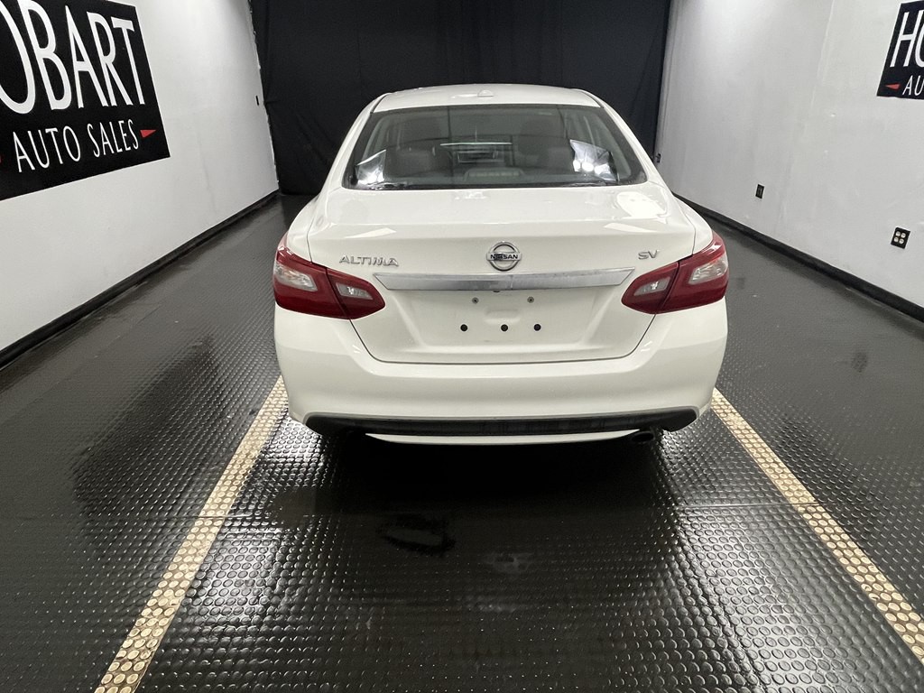 2018 Nissan Altima Image 5