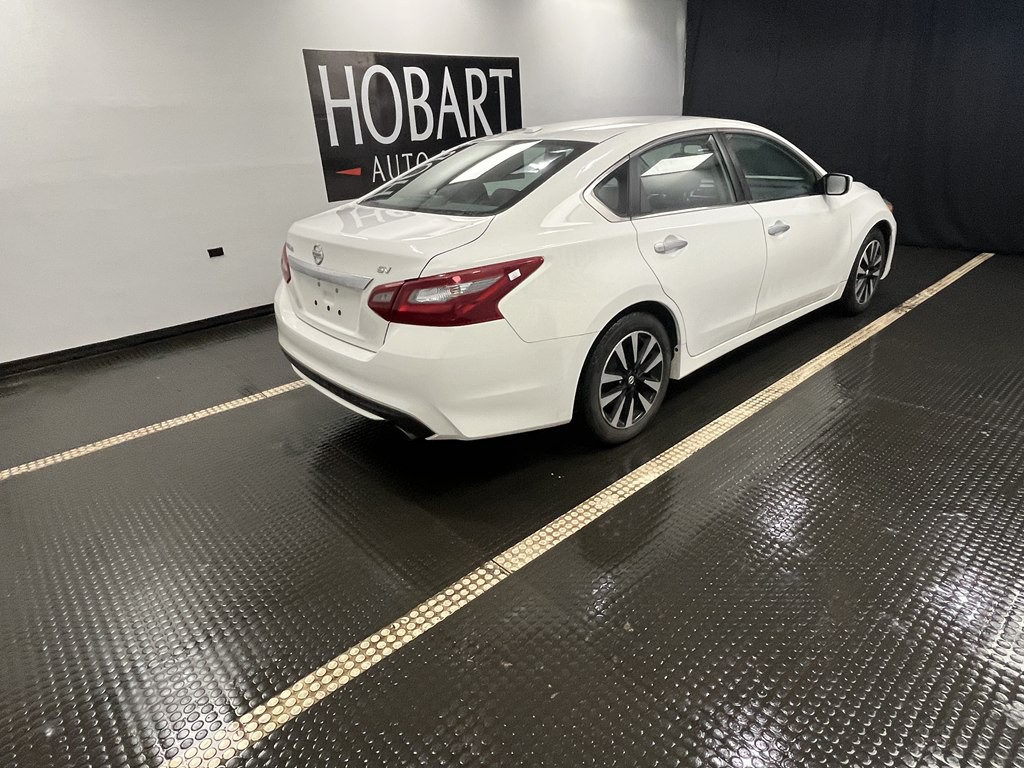 2018 Nissan Altima Image 6