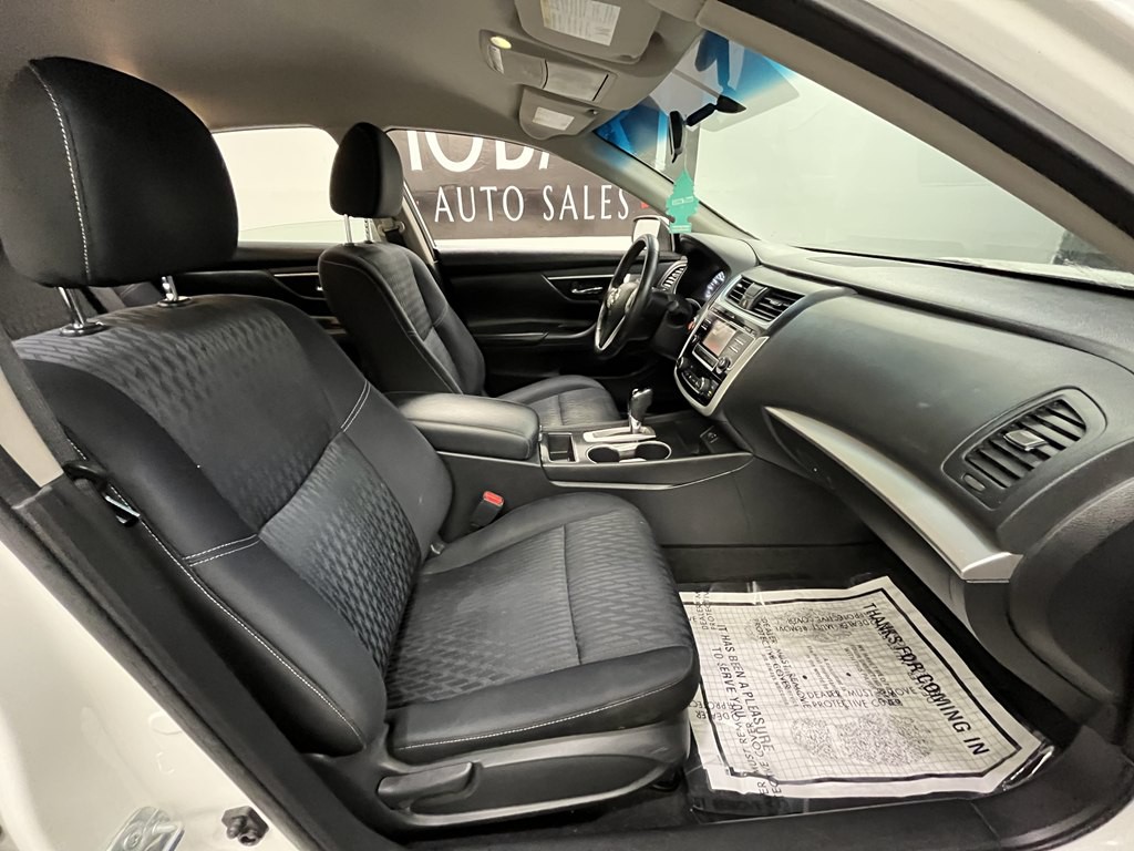 2018 Nissan Altima Image 11