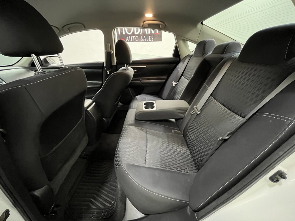2018 Nissan Altima Image 13