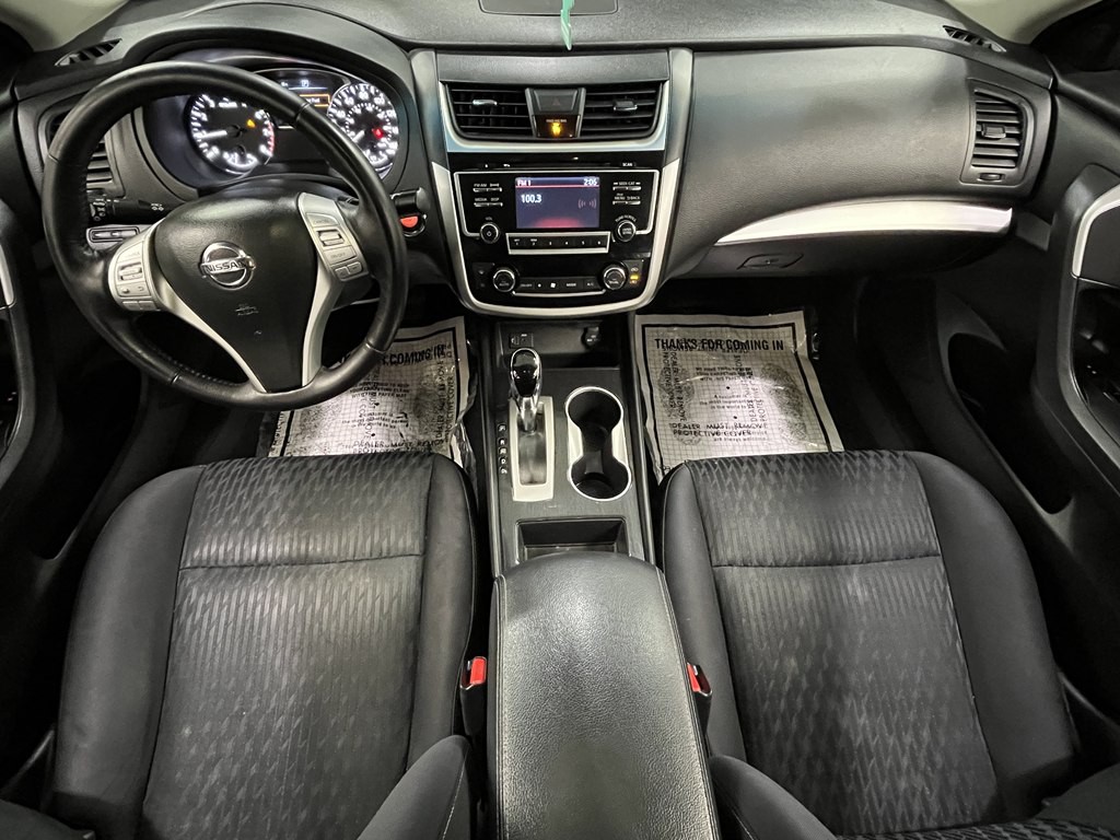 2018 Nissan Altima Image 18