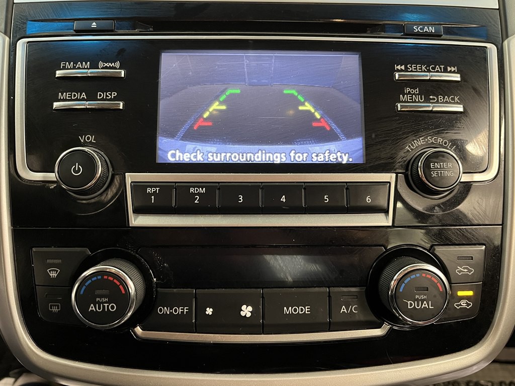 2018 Nissan Altima Image 19