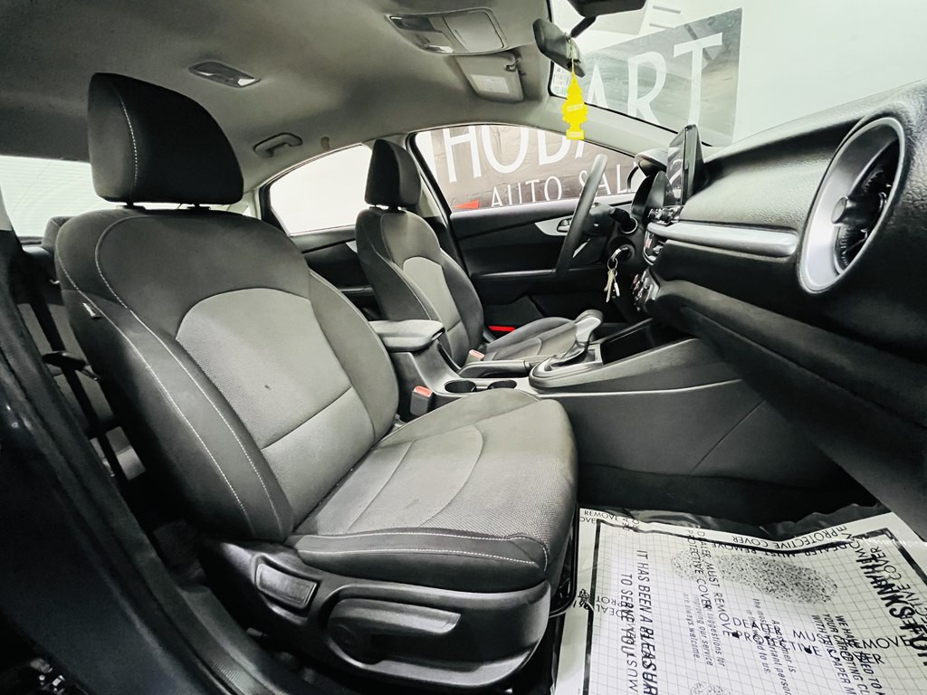 2023 Kia Forte Image 11