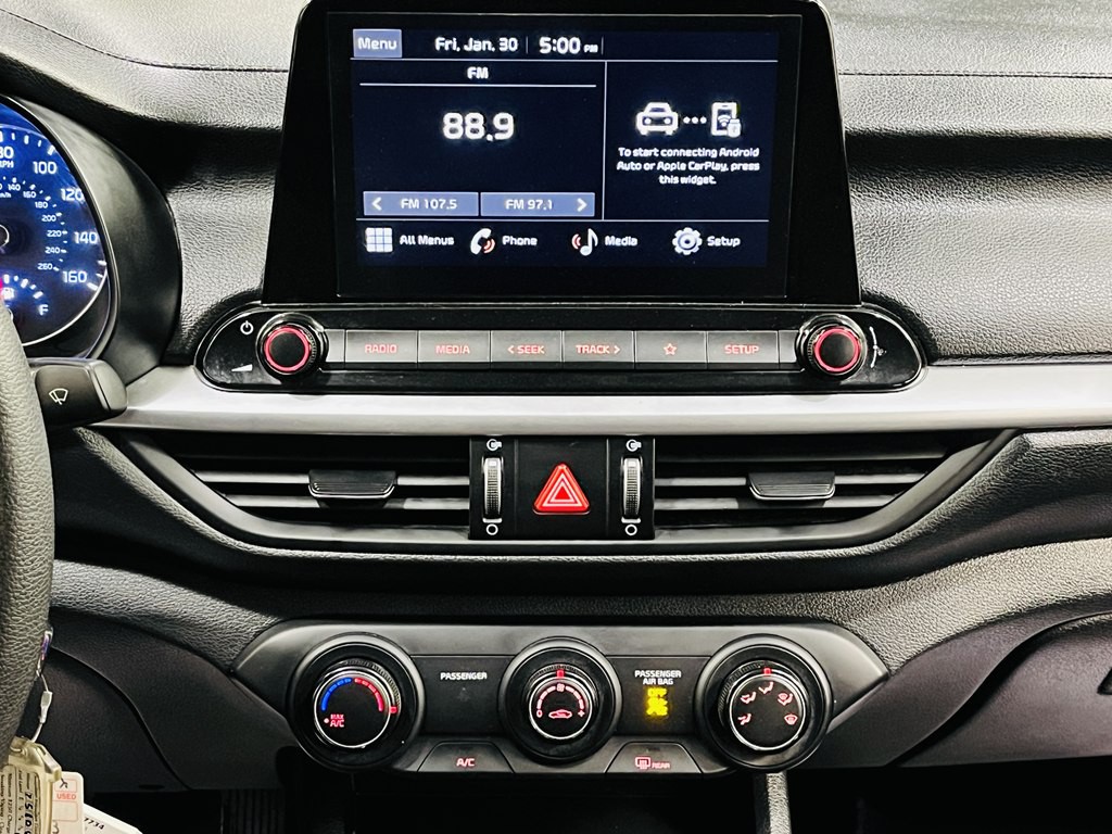 2023 Kia Forte Image 17