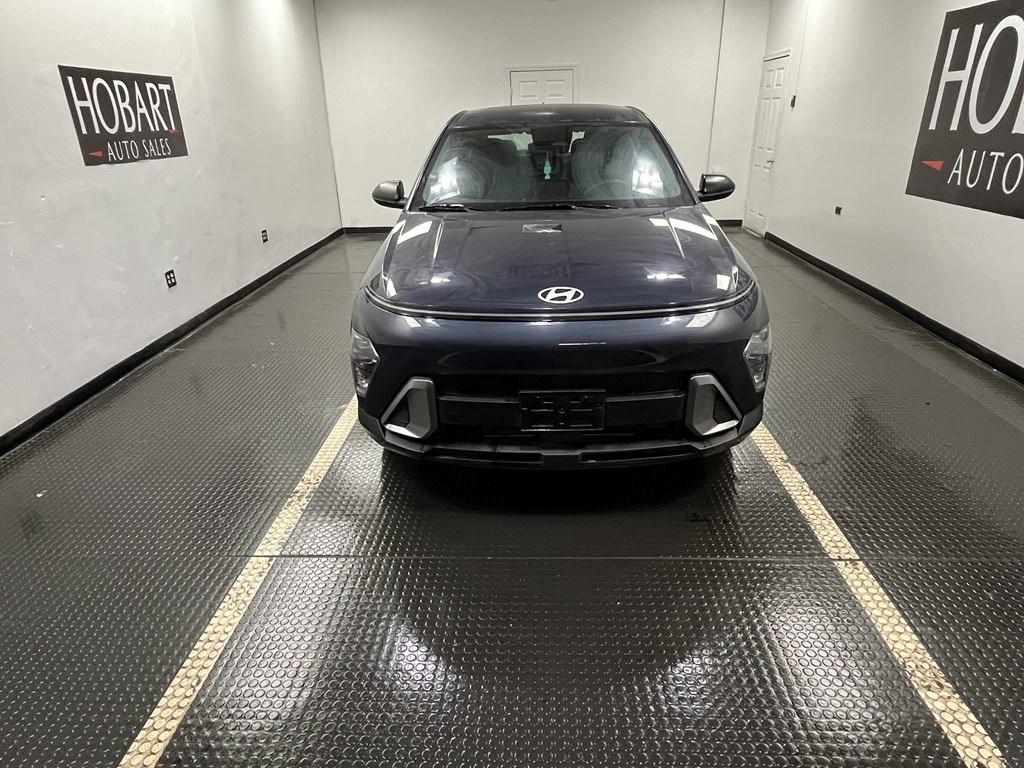 2025 Hyundai Kona Image 2