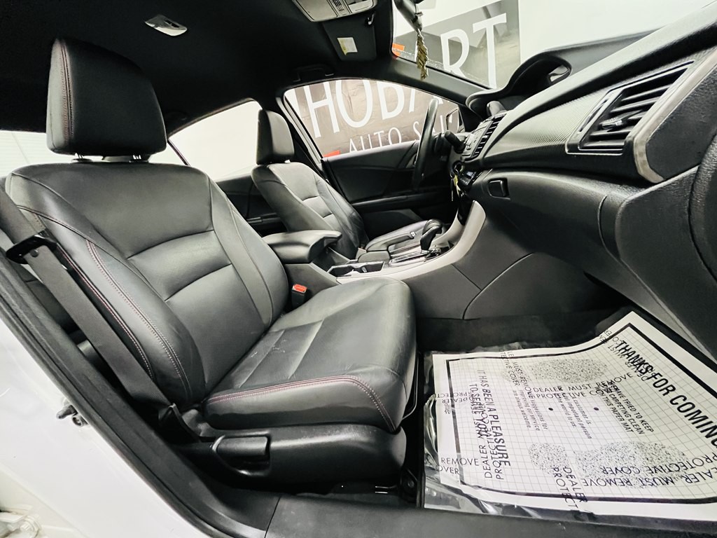 2017 Honda Accord Image 10