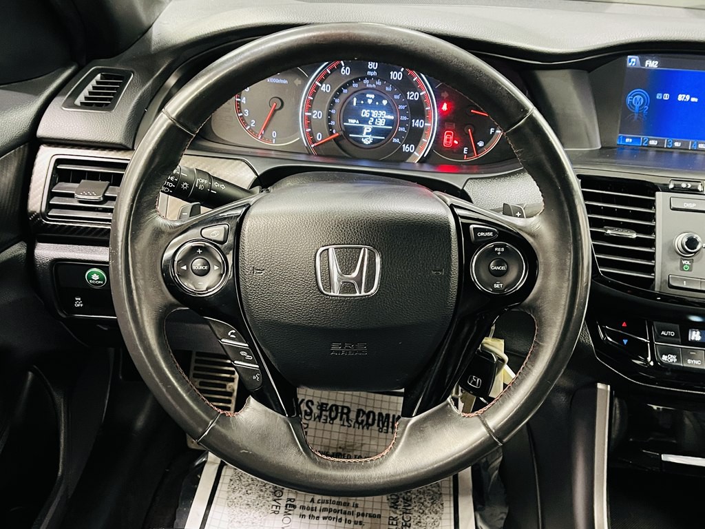 2017 Honda Accord Image 22