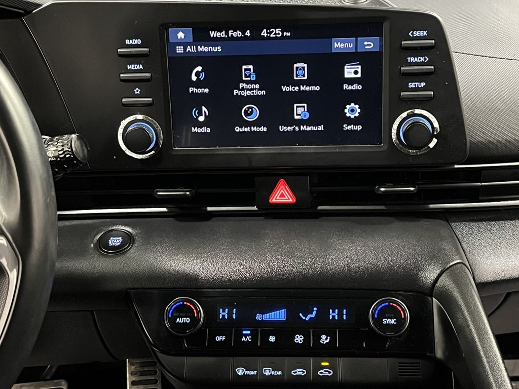 2025 Hyundai Elantra Image 18