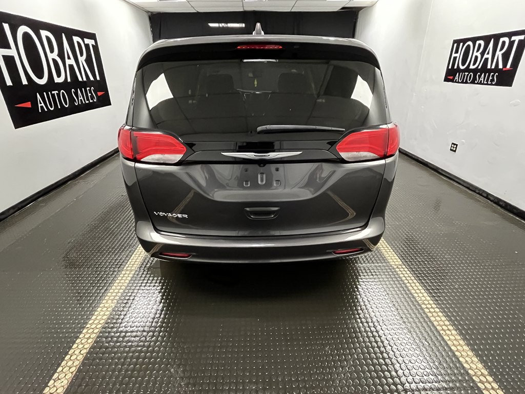 2023 Chrysler Voyager Image 5