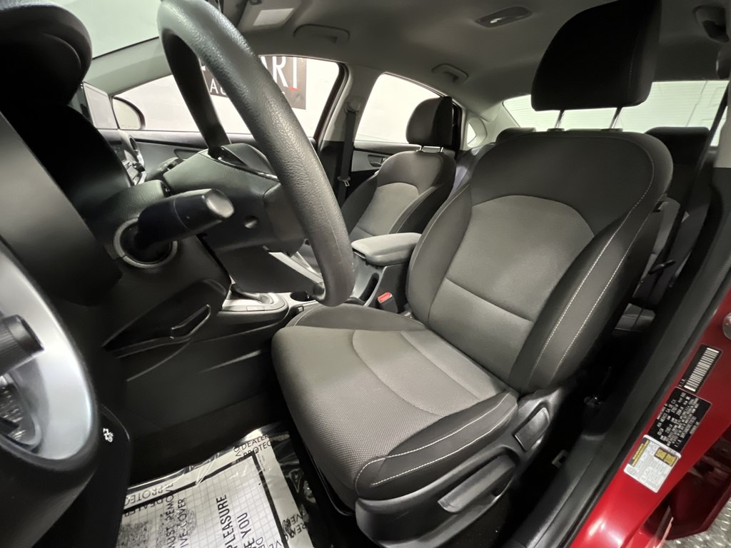 2024 Kia Forte Image 8