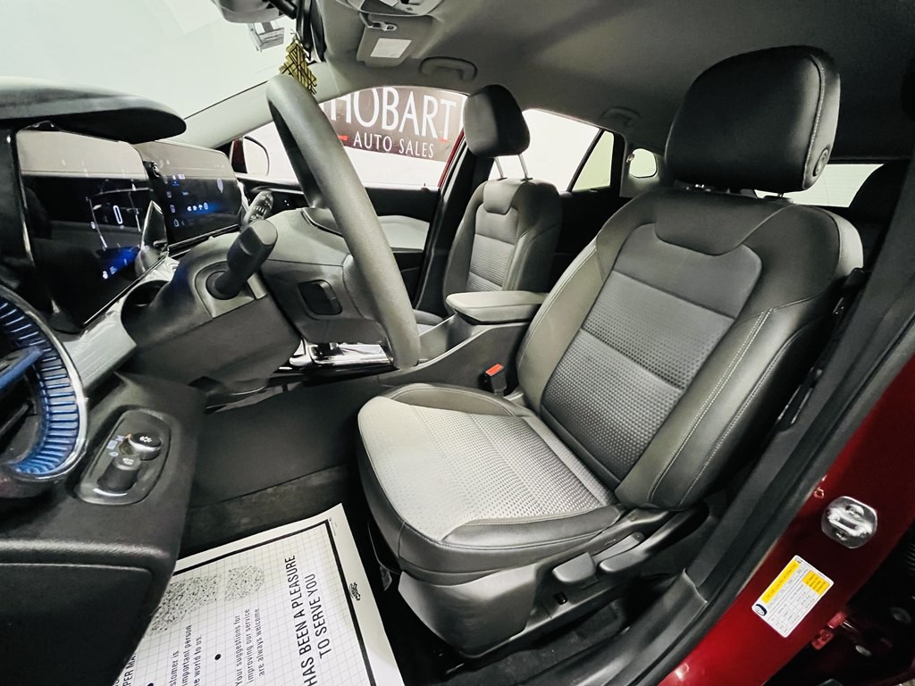 2025 Chevrolet Trax Image 8