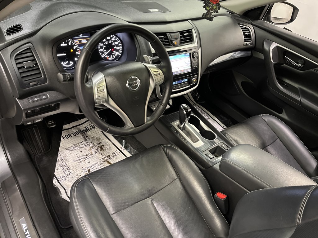2018 Nissan Altima Image 9