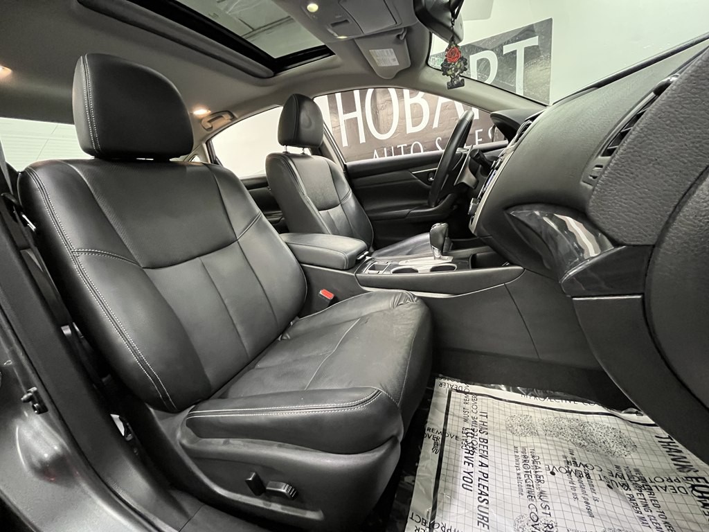 2018 Nissan Altima Image 10