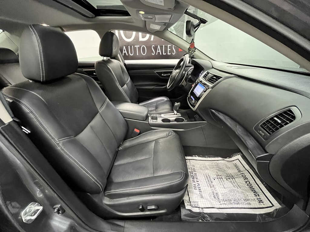 2018 Nissan Altima Image 11