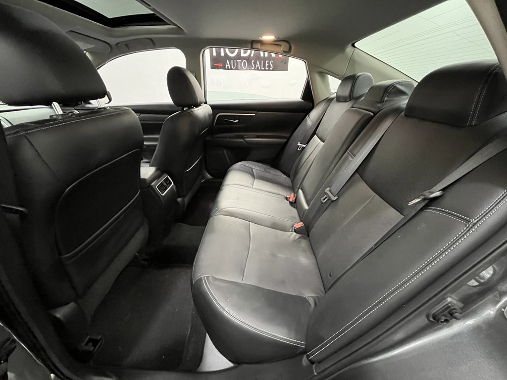 2018 Nissan Altima Image 12