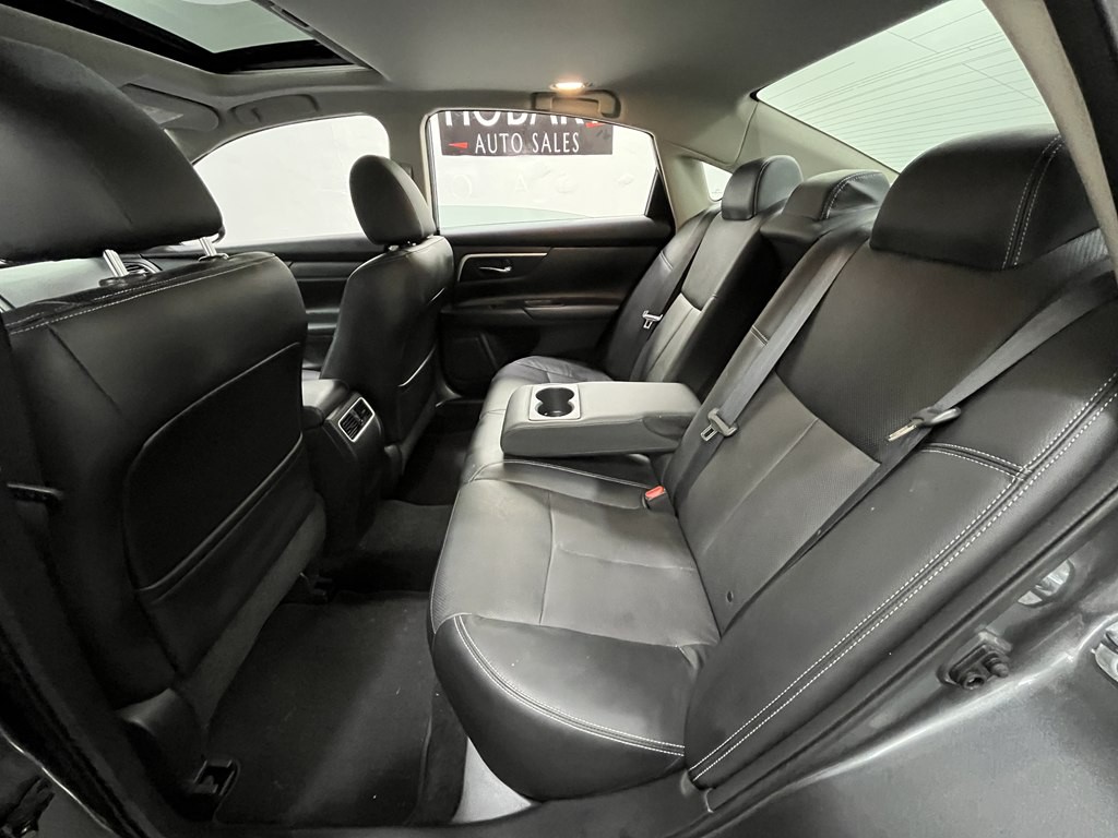2018 Nissan Altima Image 13