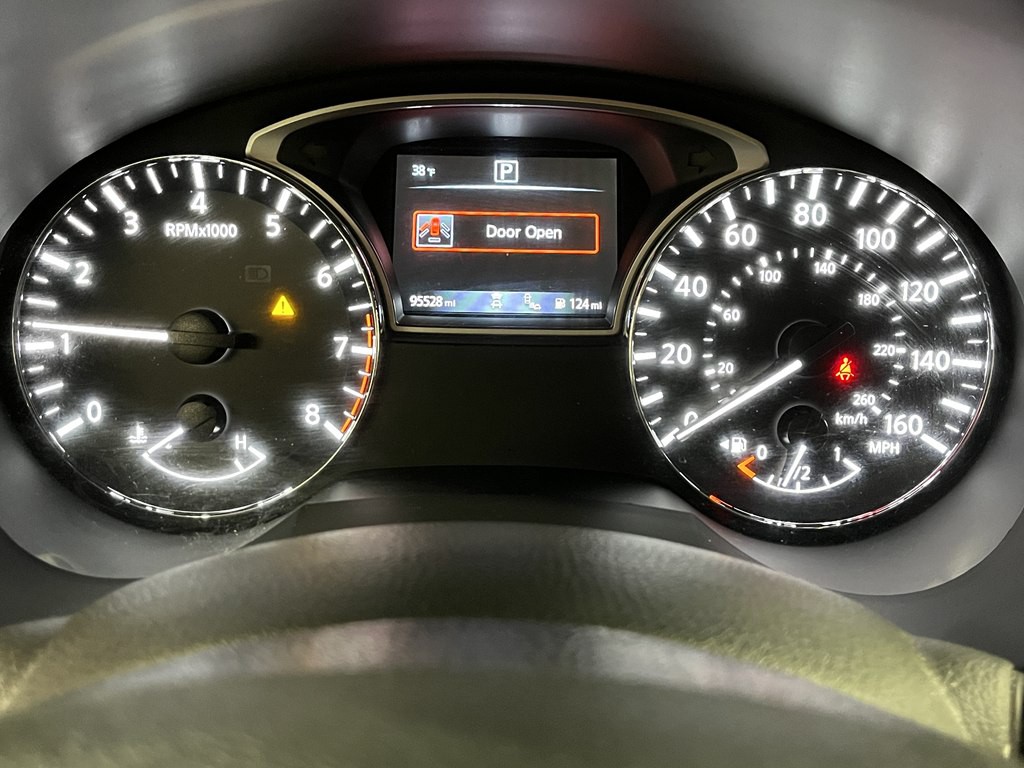 2018 Nissan Altima Image 24