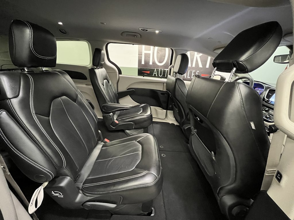 2023 Chrysler Pacifica Image 14