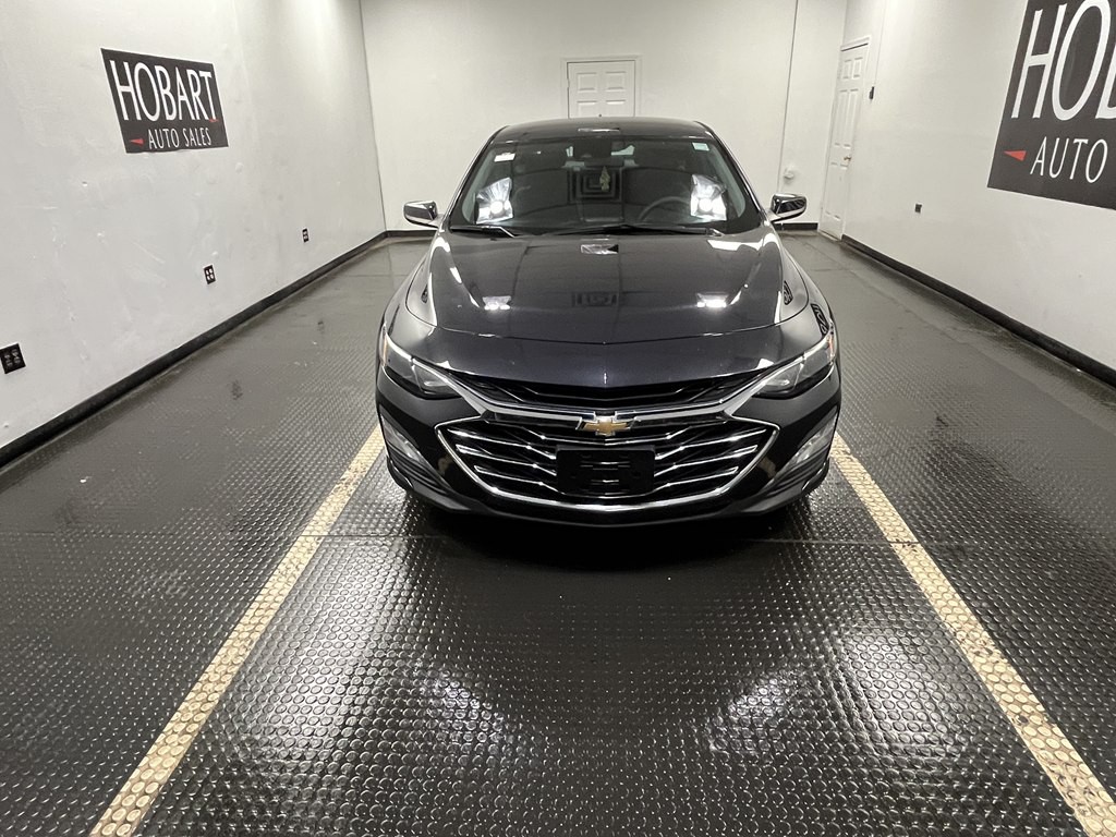 2023 Chevrolet Malibu Image 2