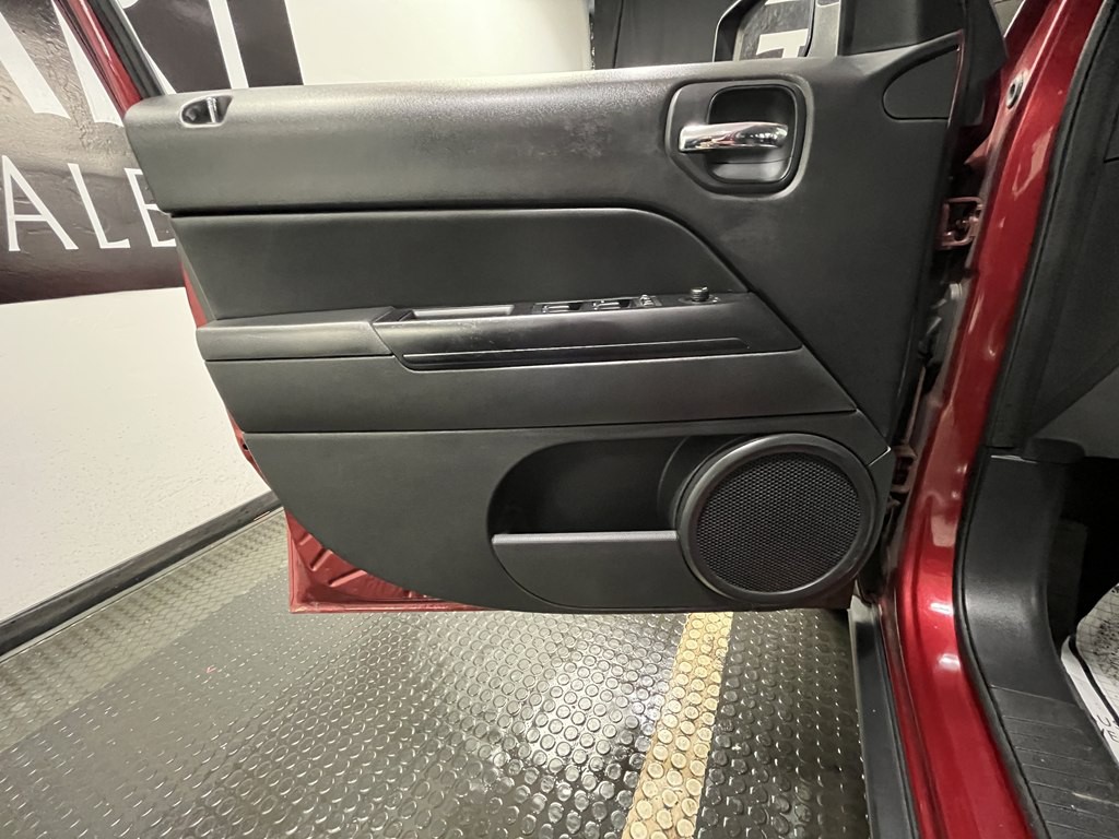 2015 Jeep Patriot Image 7