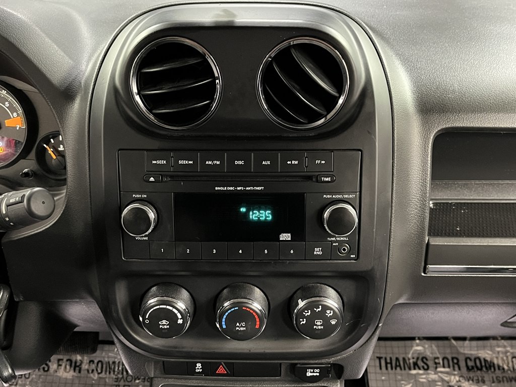 2015 Jeep Patriot Image 16