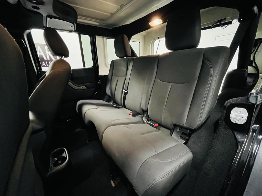 2017 Jeep Wrangler Unlimited Image 13