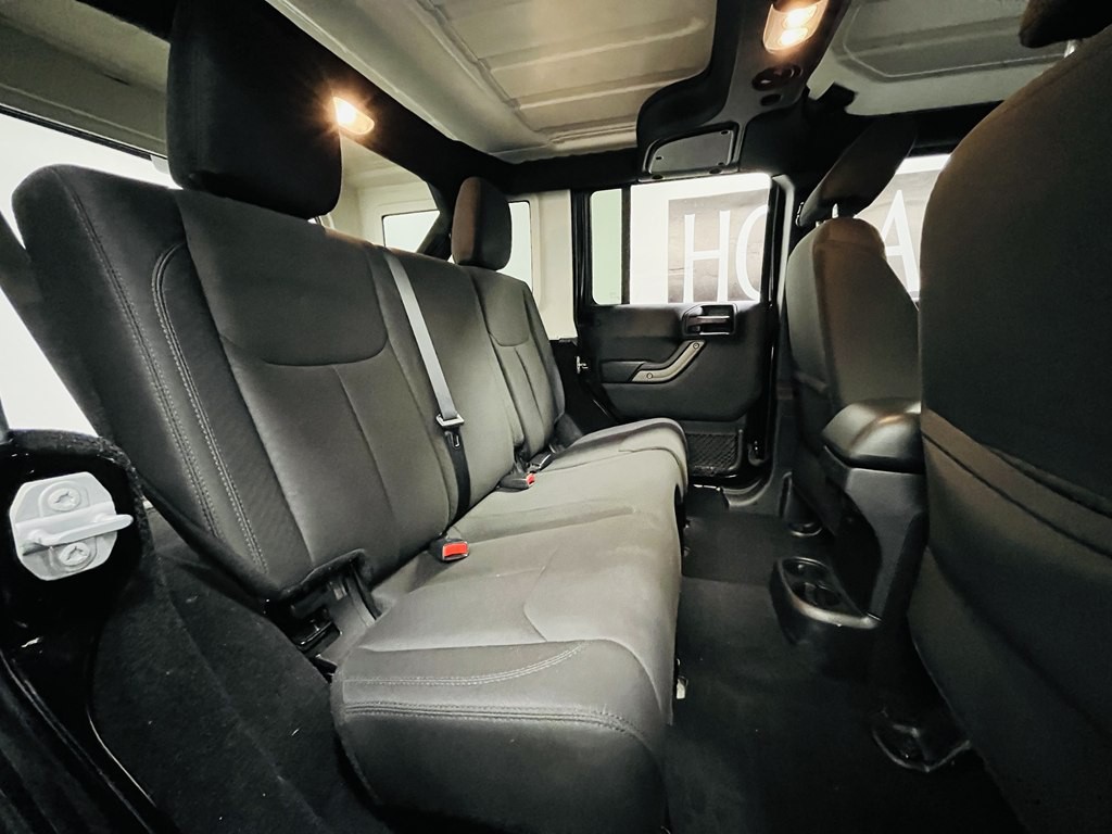 2017 Jeep Wrangler Unlimited Image 15