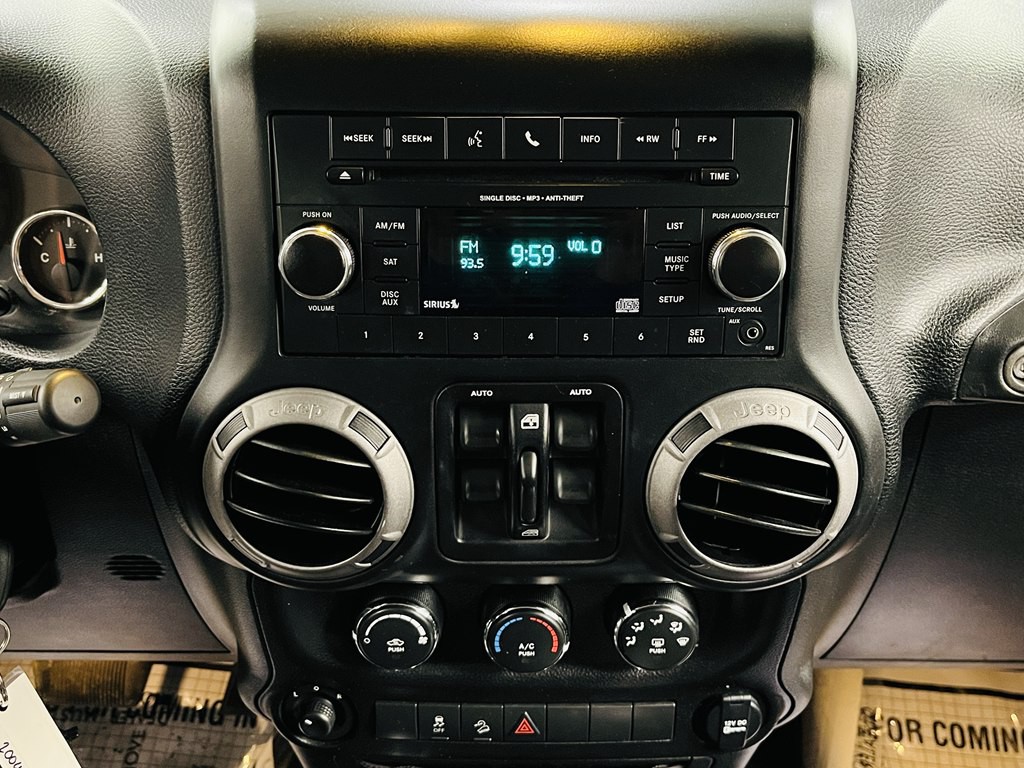 2017 Jeep Wrangler Unlimited Image 17