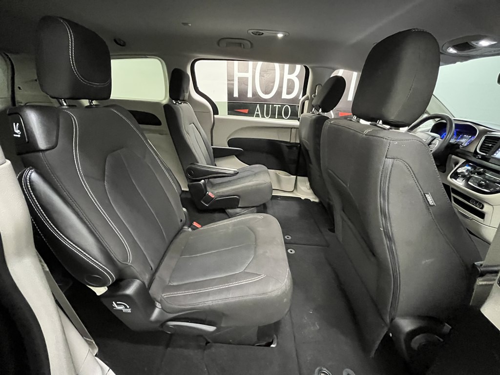 2023 Chrysler Voyager Image 14