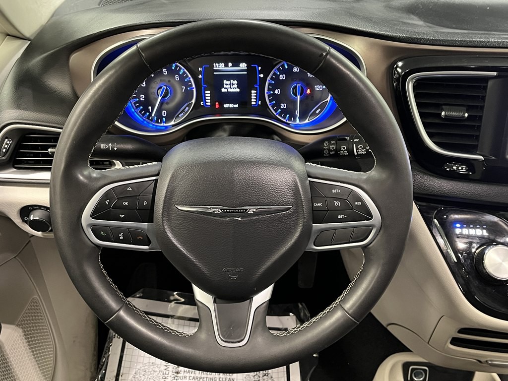 2023 Chrysler Voyager Image 20