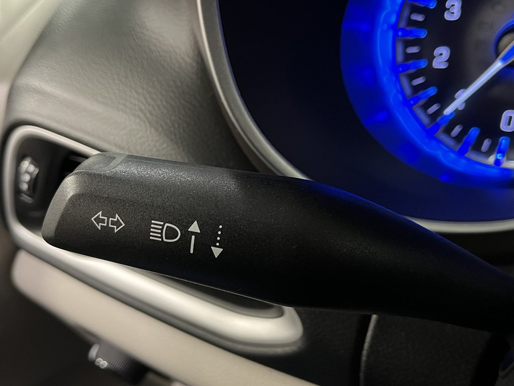 2023 Chrysler Voyager Image 22