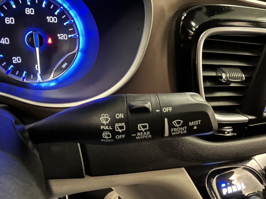 2023 Chrysler Voyager Image 23