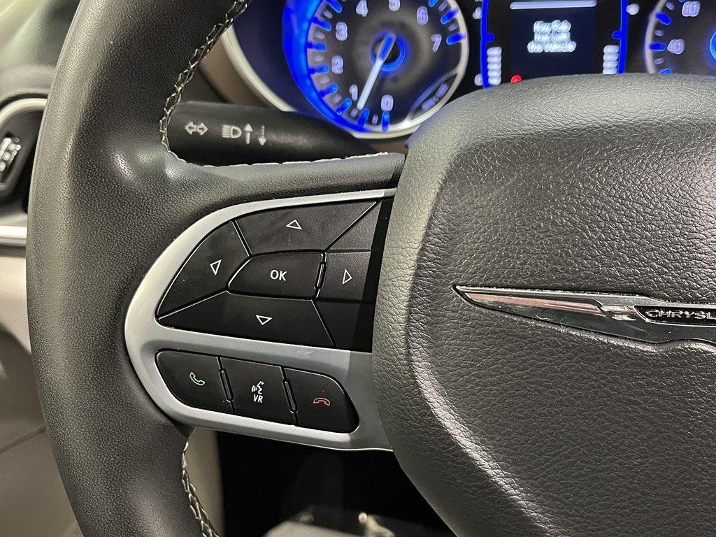 2023 Chrysler Voyager Image 24