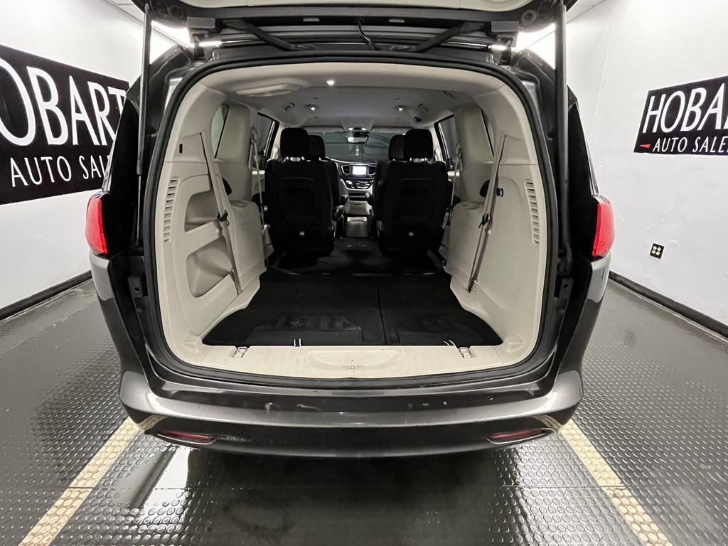2023 Chrysler Voyager Image 26