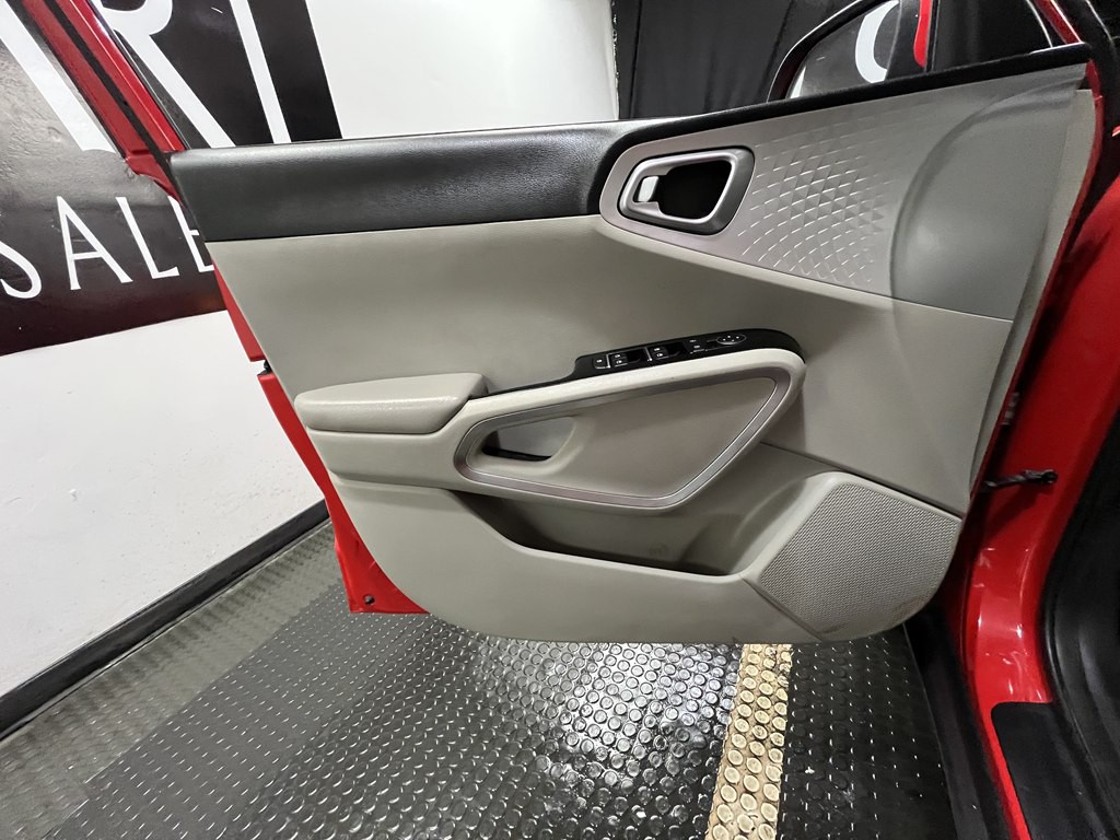 2021 Kia Soul Image 6