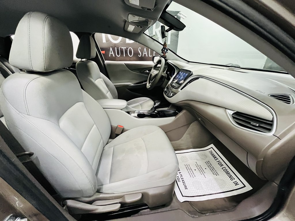 2022 Chevrolet Malibu Image 10