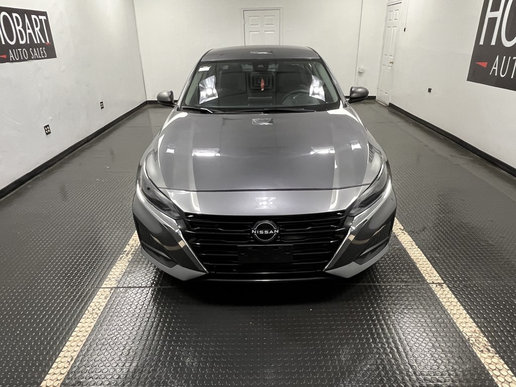 2024 Nissan Altima Image 2