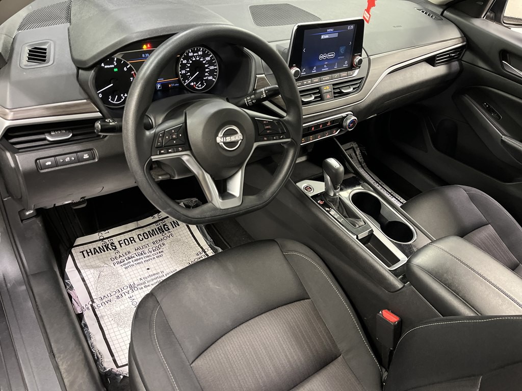 2024 Nissan Altima Image 9