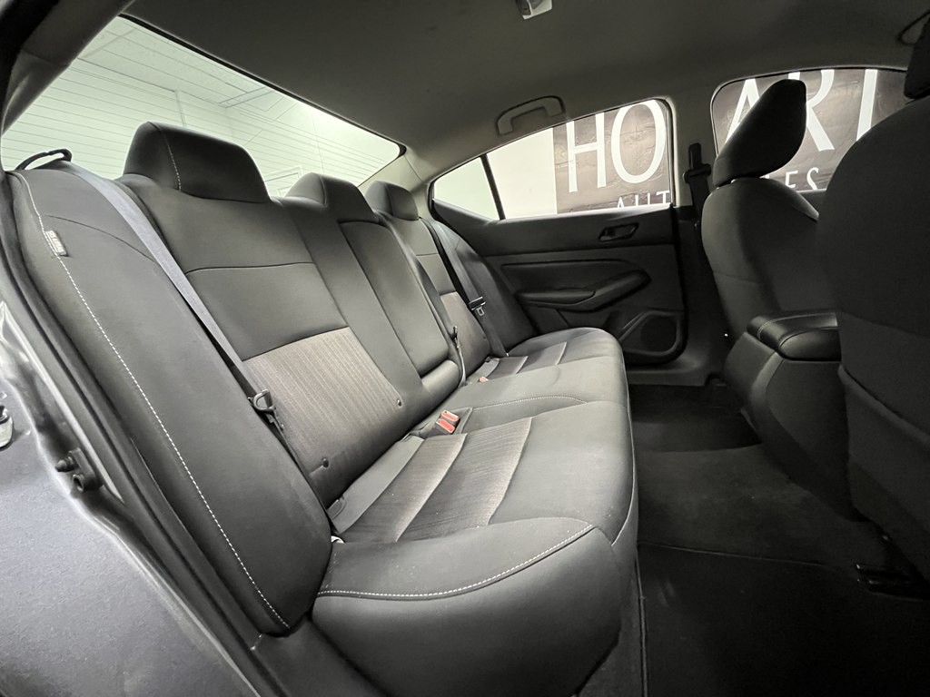 2024 Nissan Altima Image 17