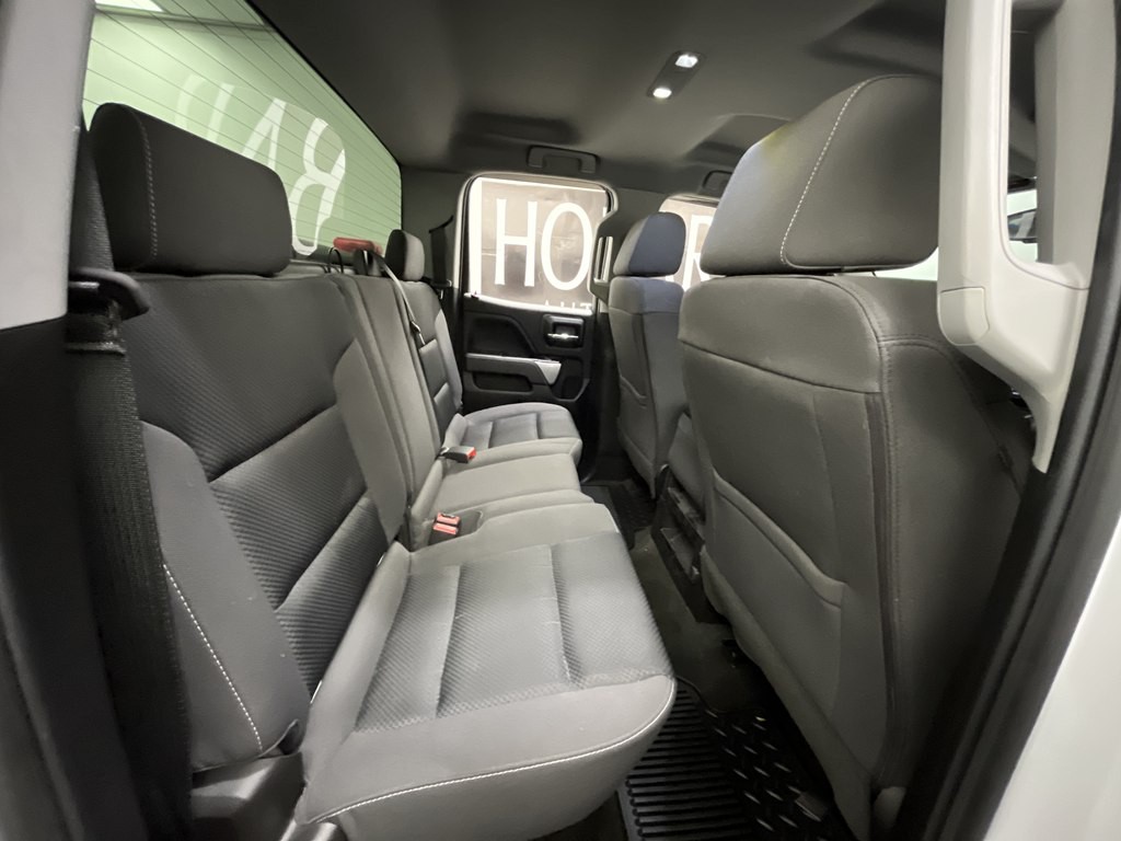 2018 Chevrolet Silverado 1500 Image 16