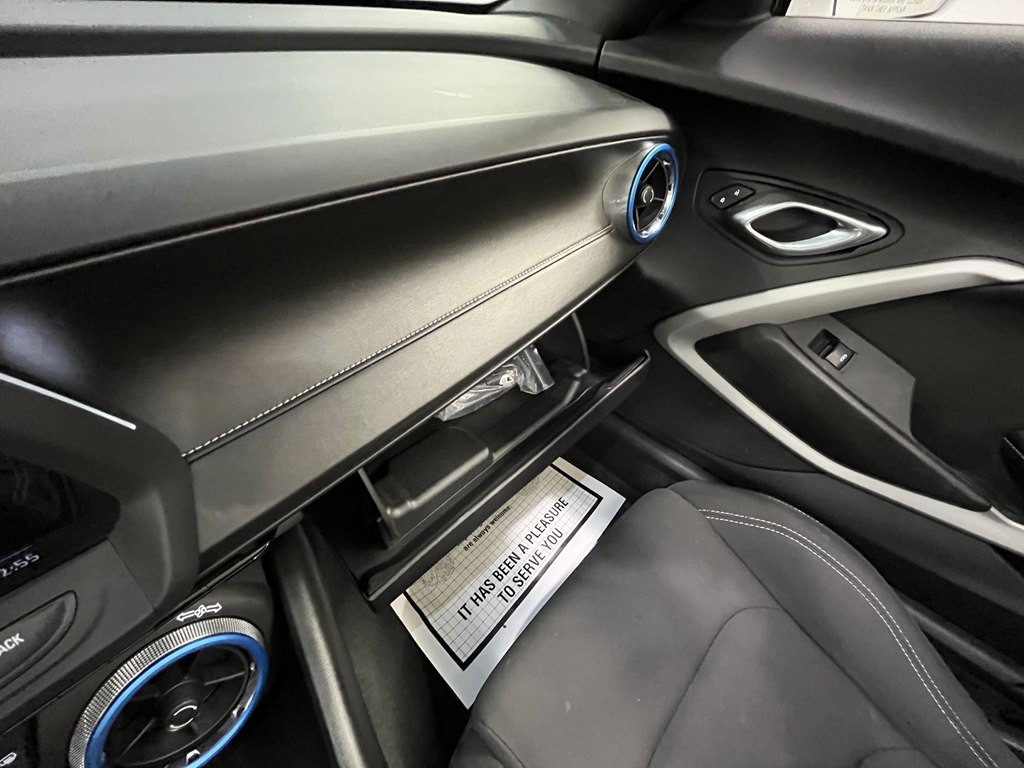 2021 Chevrolet Camaro Image 19