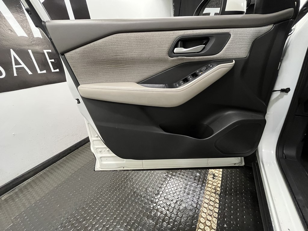 2023 Nissan Rogue Image 7