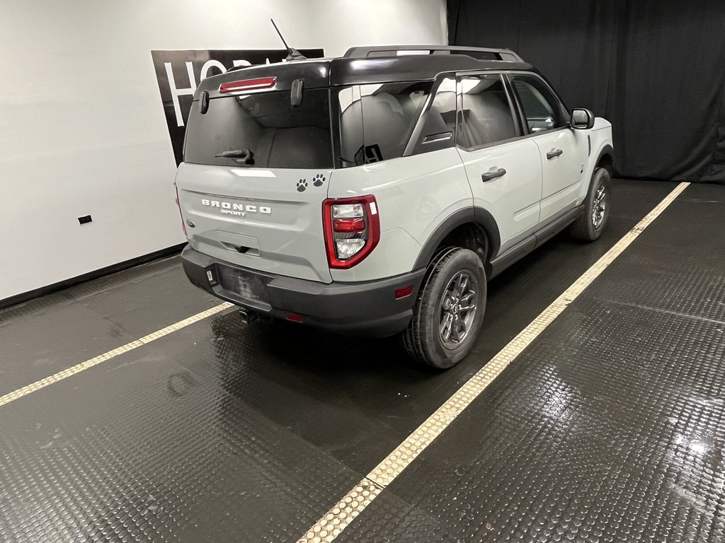 2022 Ford Bronco Image 6