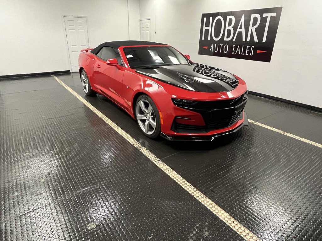 2023 Chevrolet Camaro Image 2