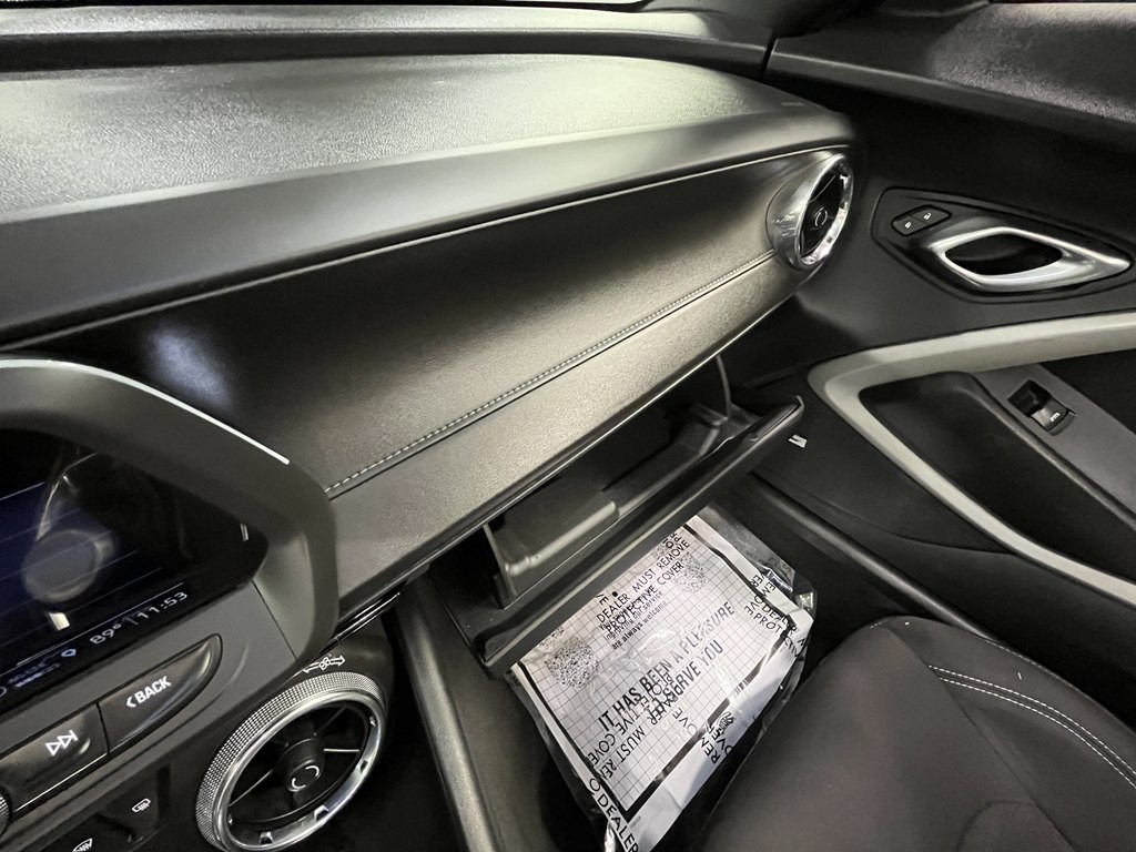 2023 Chevrolet Camaro Image 18