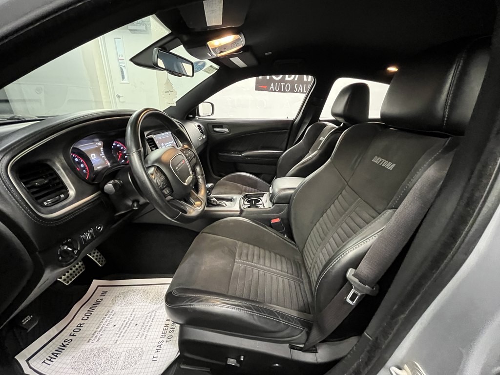 2022 Dodge Charger Image 8