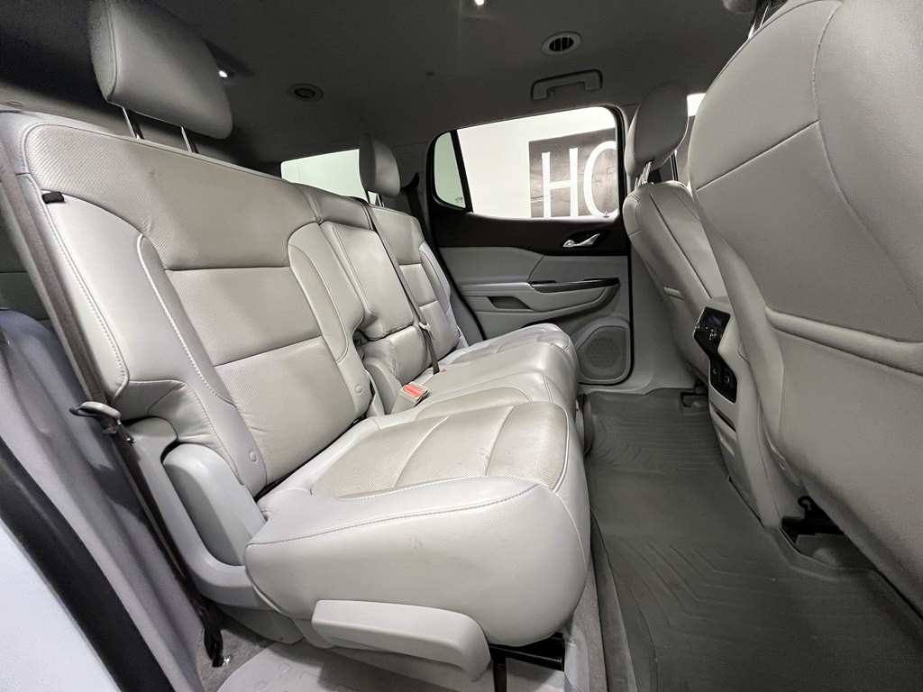 2019 GMC Acadia Image 17