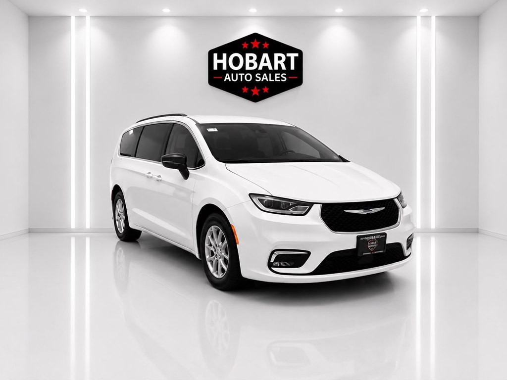 2023 Chrysler Pacifica Image 1
