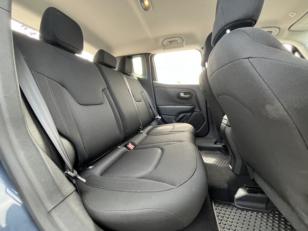 2023 Jeep Renegade Image 13