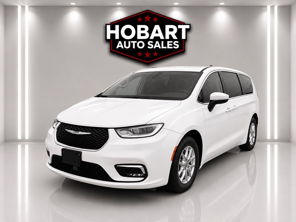 2024 Chrysler Pacifica Image 3